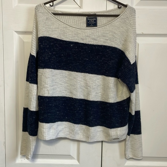 100% Cotton Abercrombie and Fitch striped sweater small - Picture 1 of 5